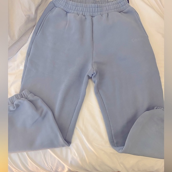 ⭐️ NEW - Comfrt Signature Sweatpants - SOLD OUT! - Picture 4 of 7